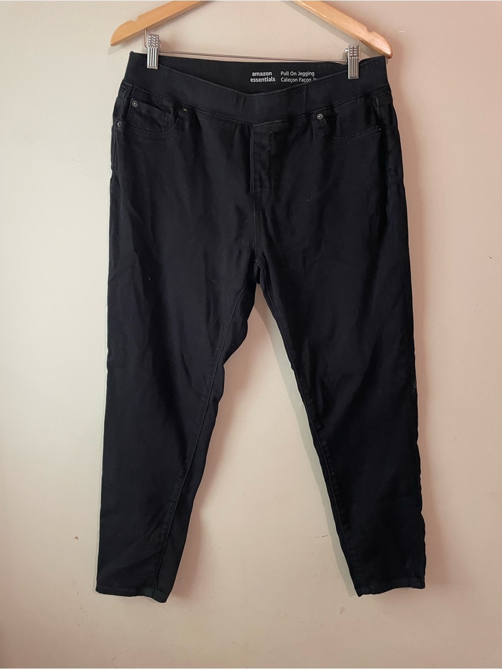 🐱 Amazon Essentials | Womens Black Cropped Pants